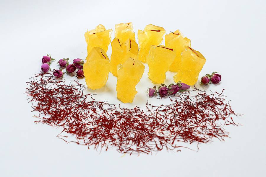 لقمه نبات ممتاز زعفرانی بزرگ 2/250کیلوگرم یزدی